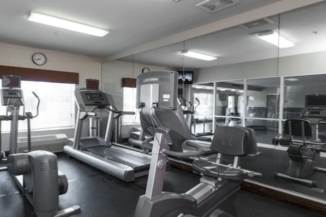 Holiday Inn Express & Suites Chicago - Matteson By Ihg Εξωτερικό φωτογραφία